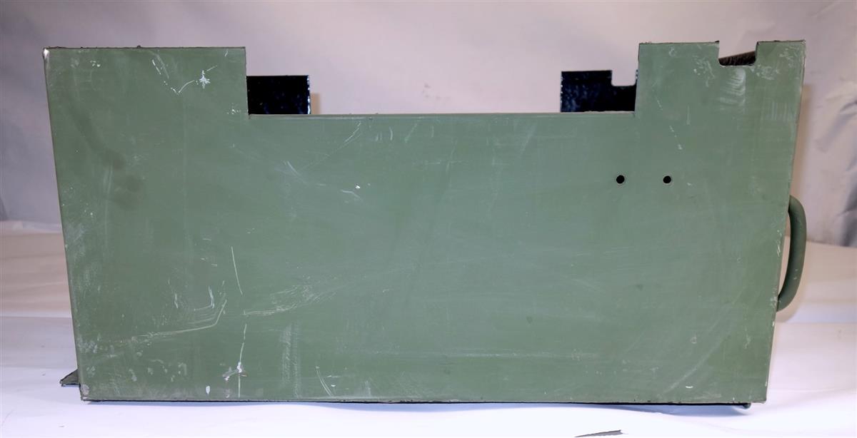 COM-3123 | 6160-00-405-1984 Steel Battery Box for M809 Series NOS (9).JPG