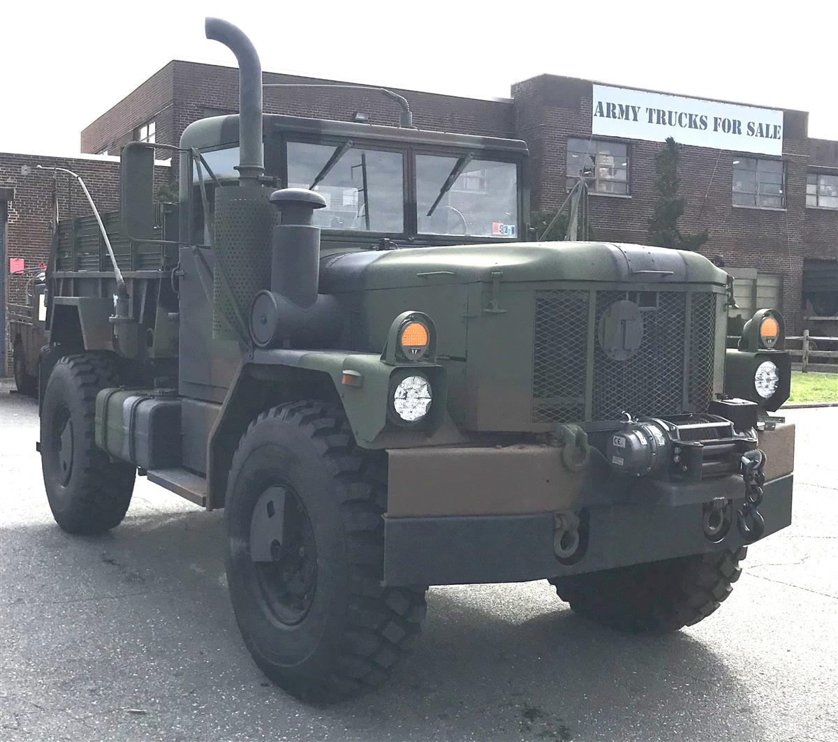 T-09242018-11 | Bobbed AM General M35A3 With 24V Winch (3).JPG