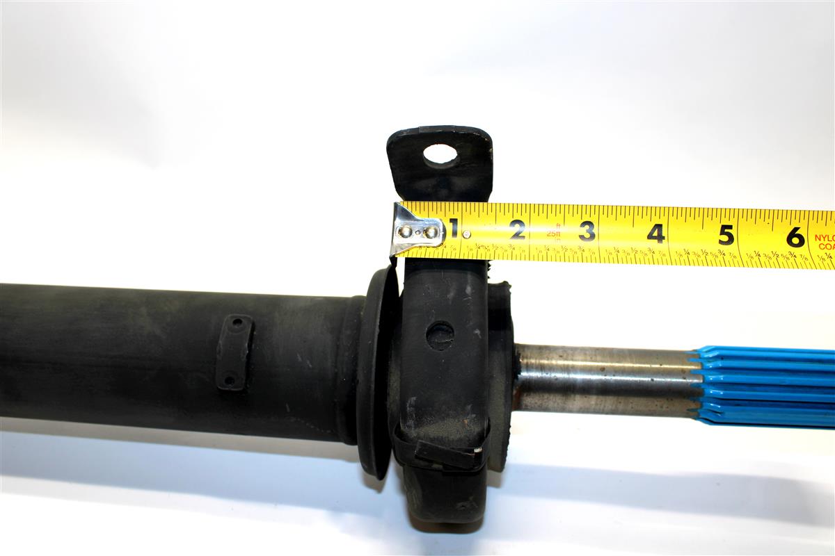 HM-1973 | HM-1973  Front Propeller Shaft Driveshaft With Carrier Bearing And U-Joint HMMWV  (5).JPG