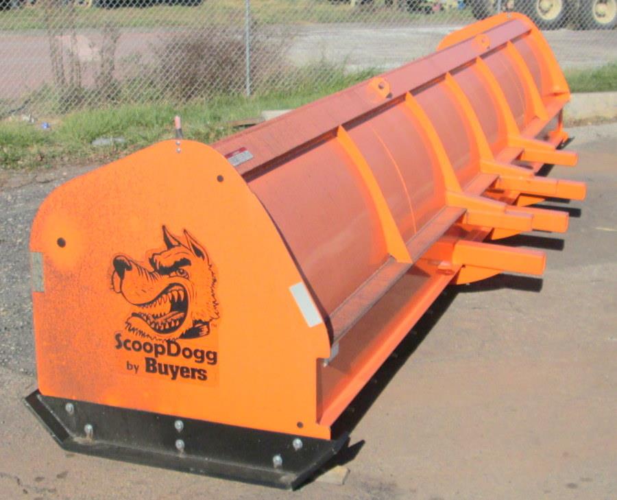 SNOW-051 | SNOW-051  Buyers Scoop Dogg Front Loader 20 Foot Pusher Box Blade Meyer Snow Plow (9).JPG