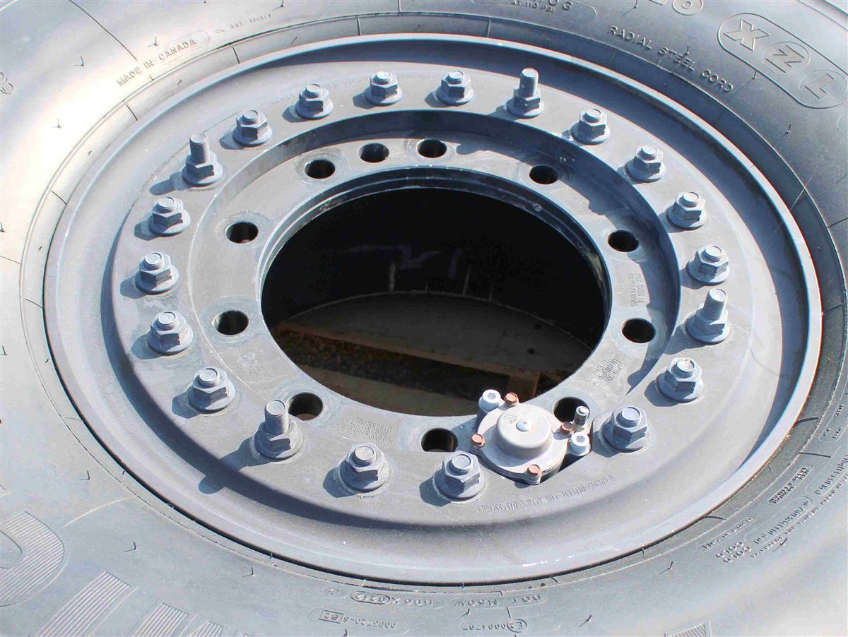 TI-1847 | TI-1847 Michelin X 16.00R20 XZL Tire 100% Tread on Hutchinson Aluminum (1a).jpg