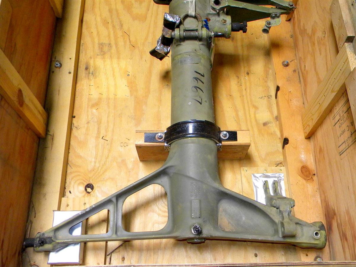 SP-1777 | 1620-00-883-1667 Helicopter Retractable Landing Gear USED (13).JPG