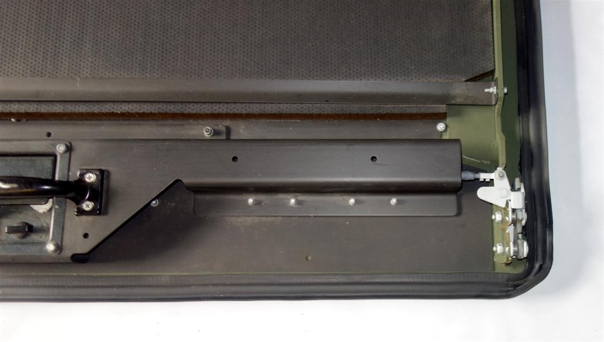 HM-715 | 2510-01-476-2171 Rear Slant Back Cargo Hatch for HMMWV NOS (5).JPG