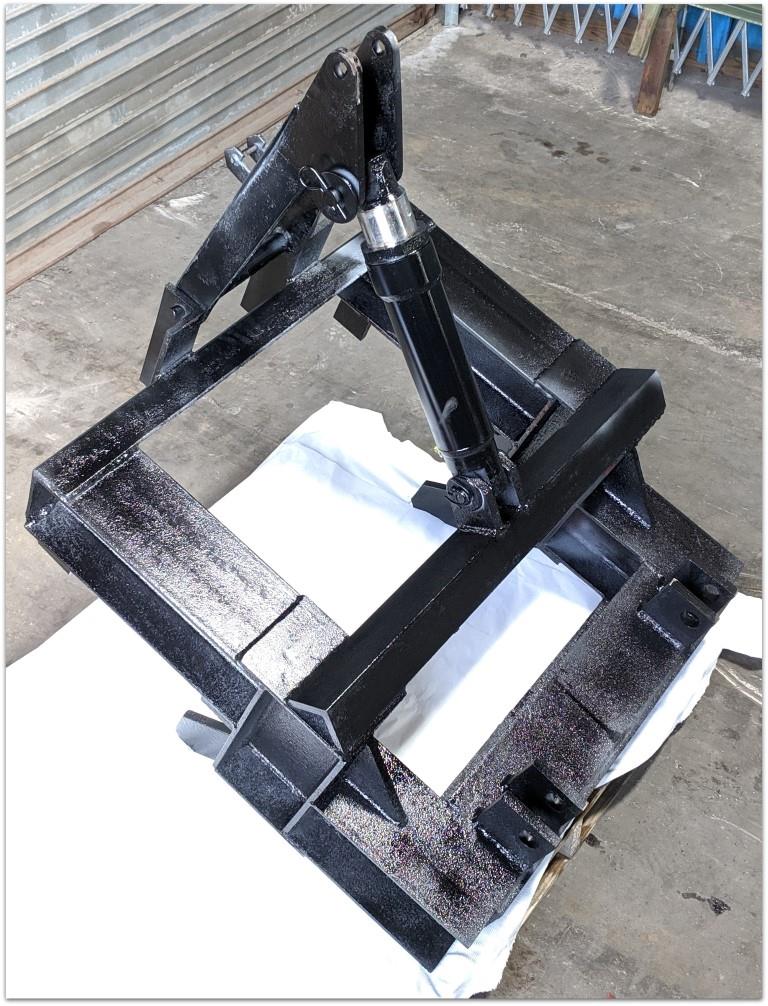 SP-2588 | 5 Ton Snow Plow Frame with Lift Cylinder (4).jpg