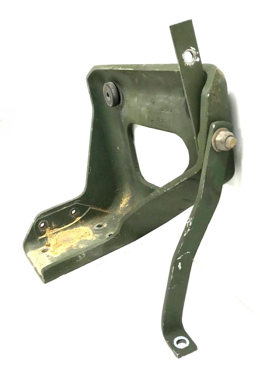 9M-1041 | 9M-1041  Radiator Mounting Bracket Assembly M939A2  (2)(USED).jpg
