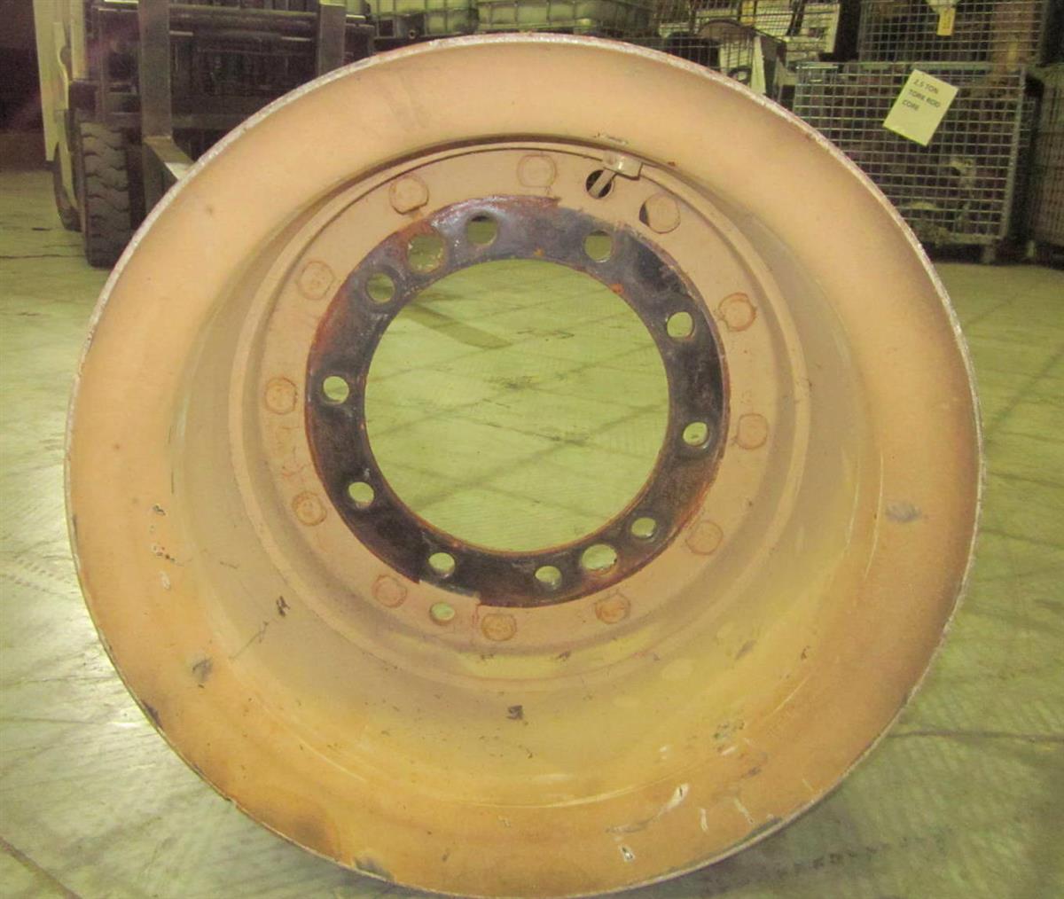 TI-1820 | Hutchinson 10 Hole 12 Stud CTIS Wheel (4).JPG