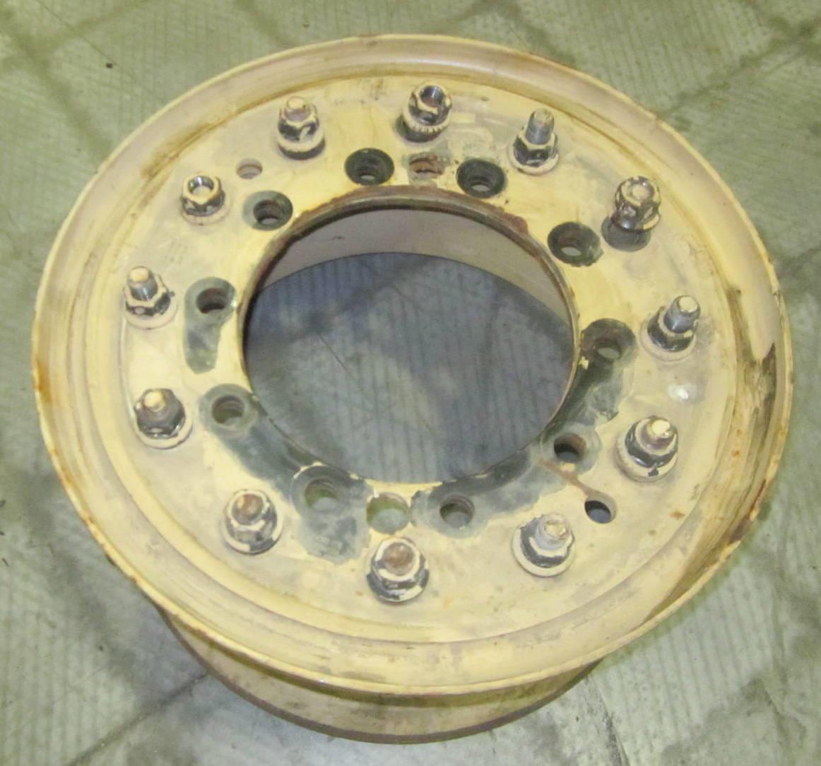 TI-1820 | Hutchinson 10 Hole 12 Stud CTIS Wheel (5).JPG