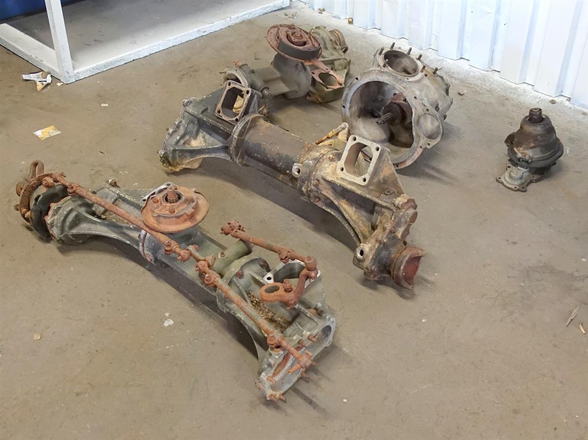 MU-114 | MU-114 Mule M274 Front and Rear Axle and Transmission Parts USED (4) (Large).JPG