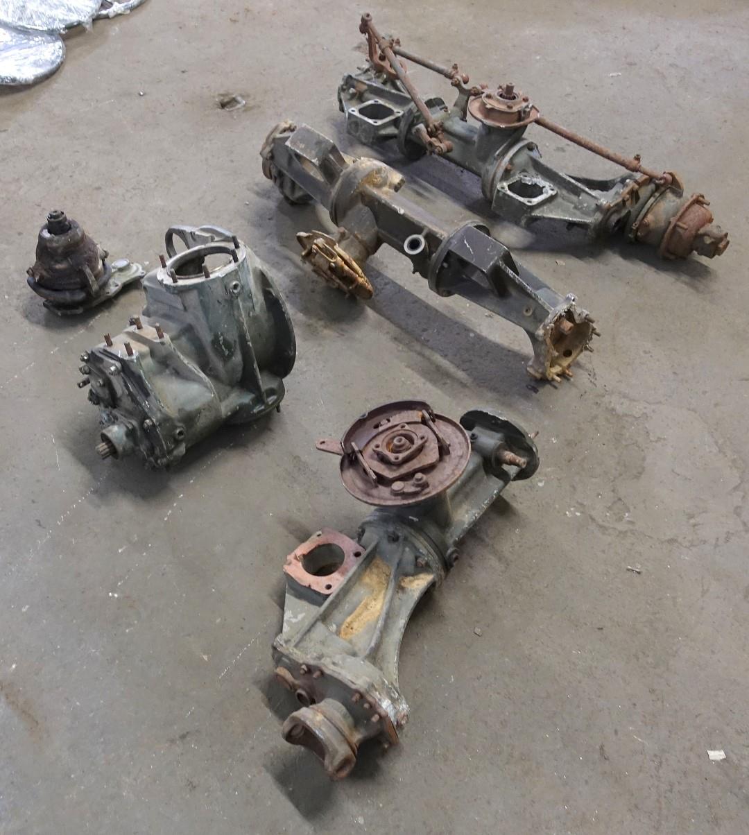 MU-114 | MU-114 Mule M274 Front and Rear Axle and Transmission Parts USED (6) (Large).JPG