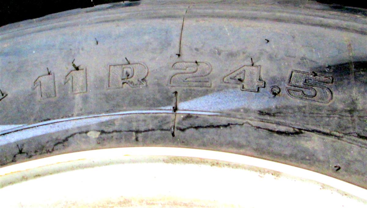 TI-1823 | TI-1823  Aeolus Semi-Truck Controlled Performance Tires 11R245 With Rim (5).JPG