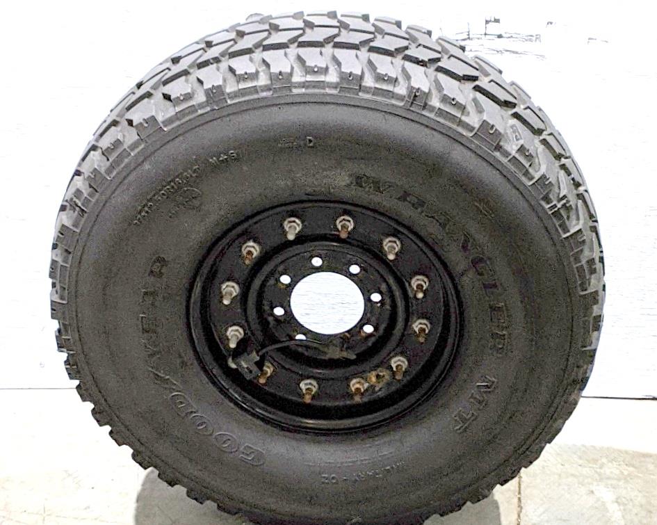 TI-1838  | TI-1838 Goodyear Wrangler MT 37x12.50x16.5LT CTIS Tire with 12 Bolt Rim 80 Tre (3).jpg