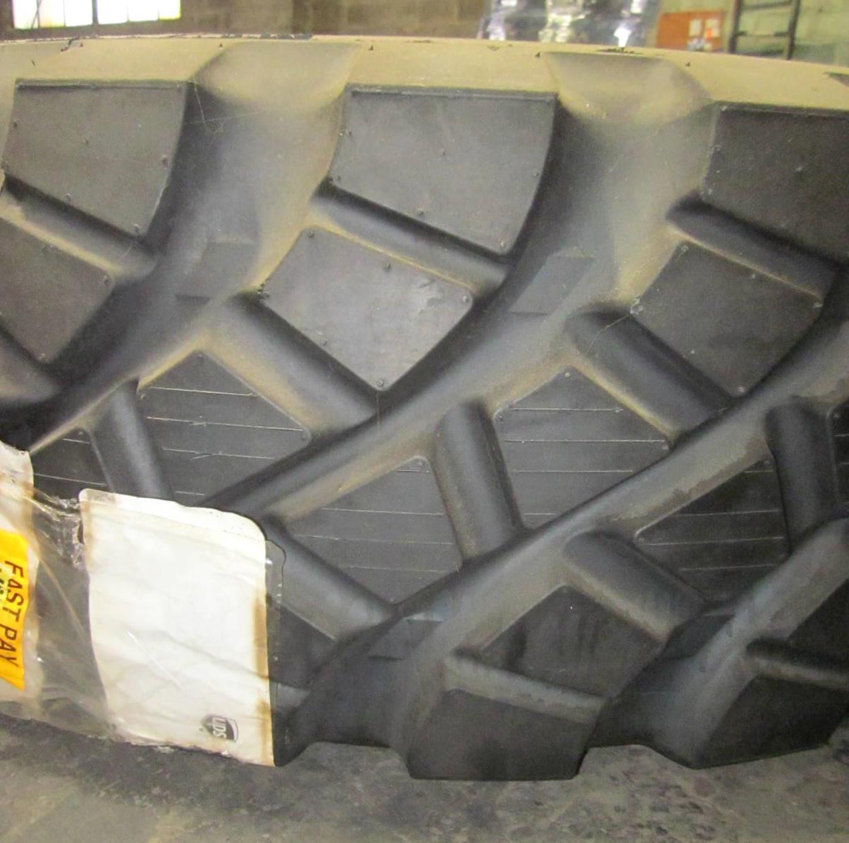 TI-297 | TI-297 Goodyear AT-3A 16.00R20 Tire NOS (12).JPG