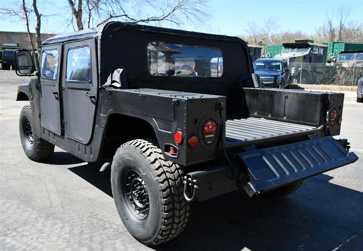 d57c4d3c-525e-425f-bc26-1cdd2db1fee4-04172025-cropped-M1152%20HMMWV%20(57)