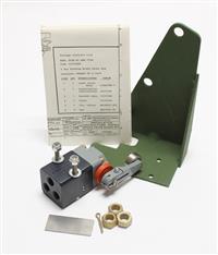 9M-161 | 9M-161  Parking Brake Indicator Light Switch Kit M939A2 (25).JPG