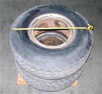 TI-1865 | TI-1865 Bridgestone Set of 2 Tires (3).JPG