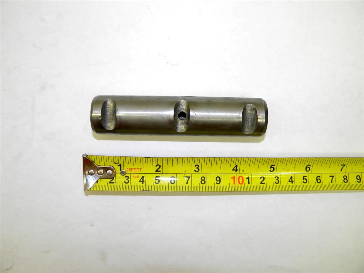 M35-406 | 2510-00-752-1826 Leaf Spring Shackle Pin for M35 Series Trucks. NOS (2).JPG
