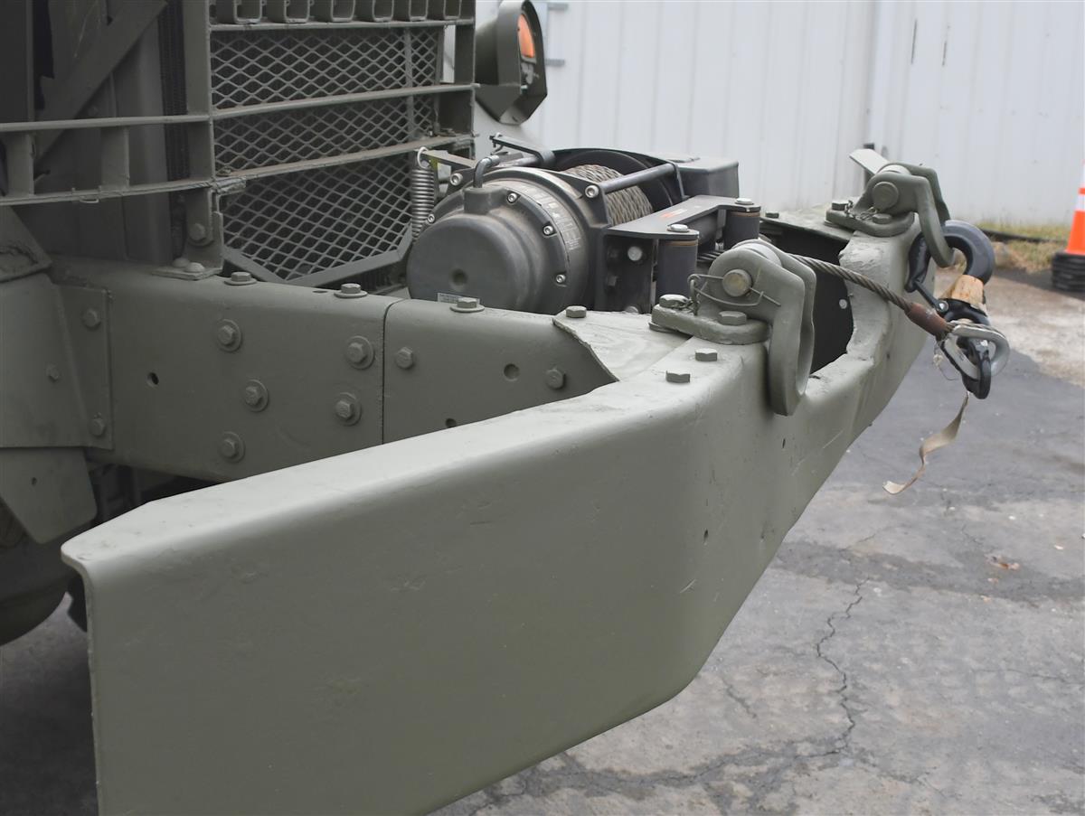 15e3fc32-e50d-4523-9c7d-1a6410bf09c1-03042025-cropped-M817%20Front%20Winch%20(8)