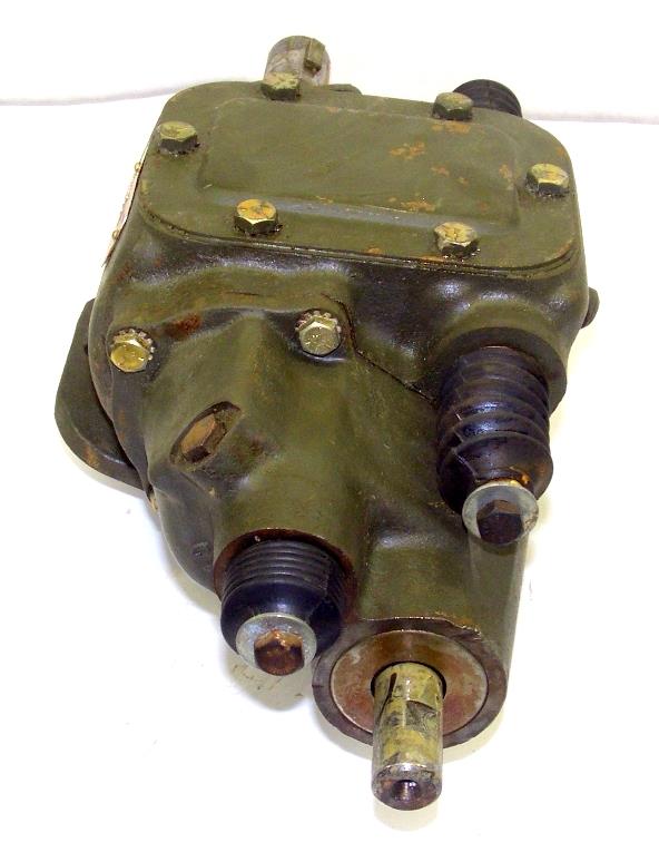 5T-800 | 2520-00-740-9589 Power Takeoff, Transmission with Accessory Drive NOS (8).JPG