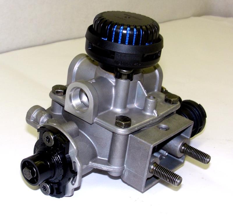 SP-1337 | Brake Pressure Regulator, Load Sensing Valve (5).JPG