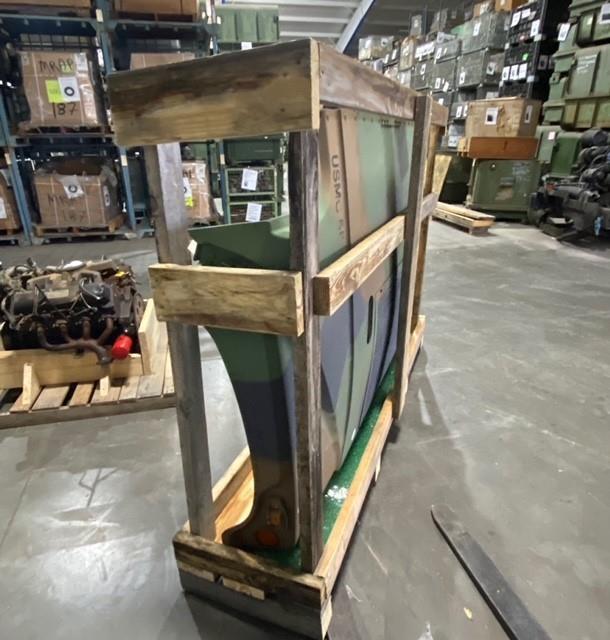 HM-1546 | HMMWV Front Hood  - in Crate (8).jpg