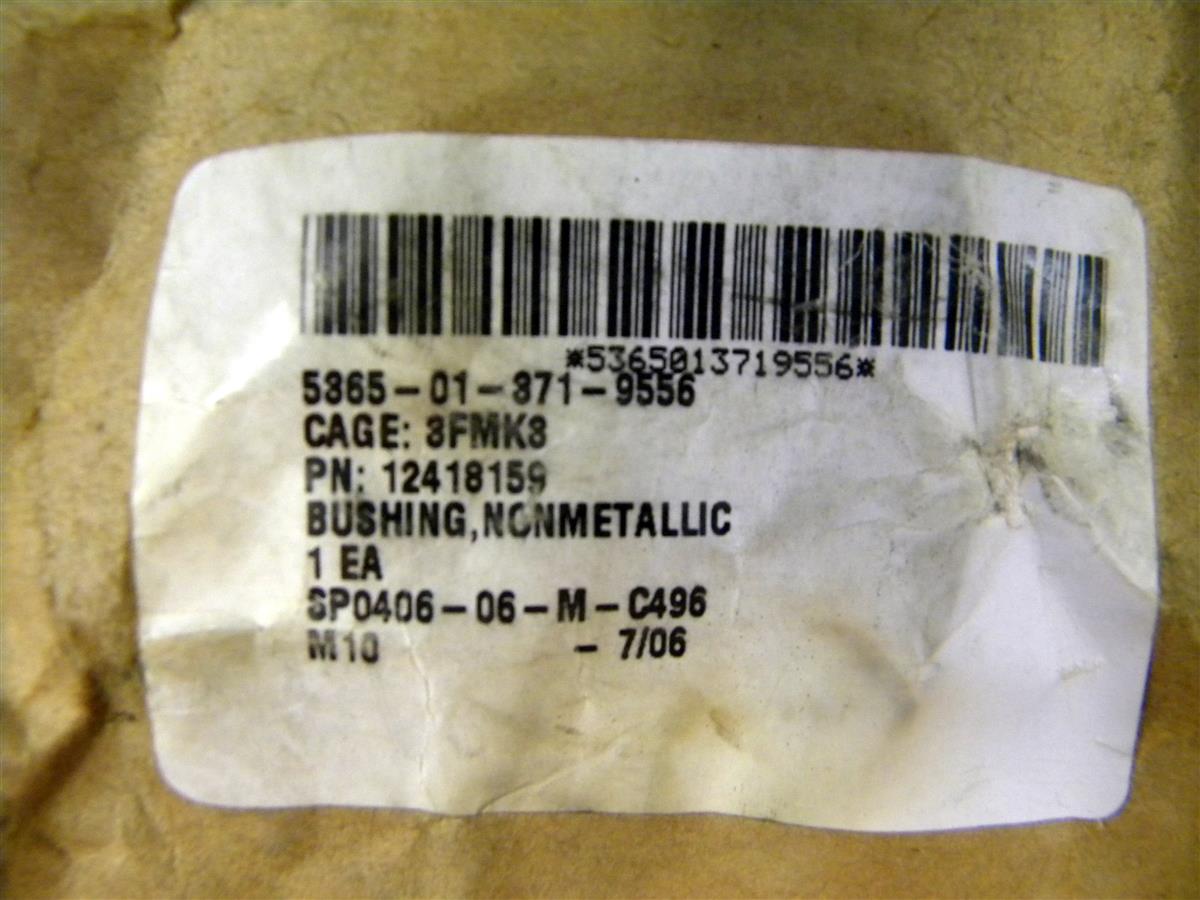 FM-184 | 5365-01-371-9556 Bushing, Nonmetallic, Front Cab Support Mount (2).JPG