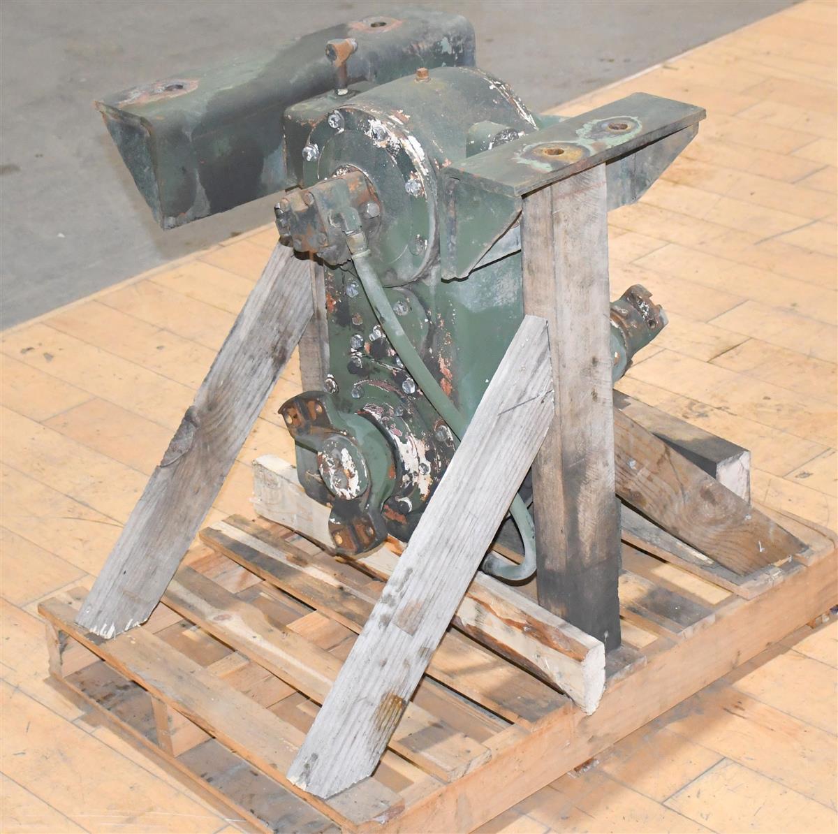 M9-1830 | Transfer Case M916 (10).JPG