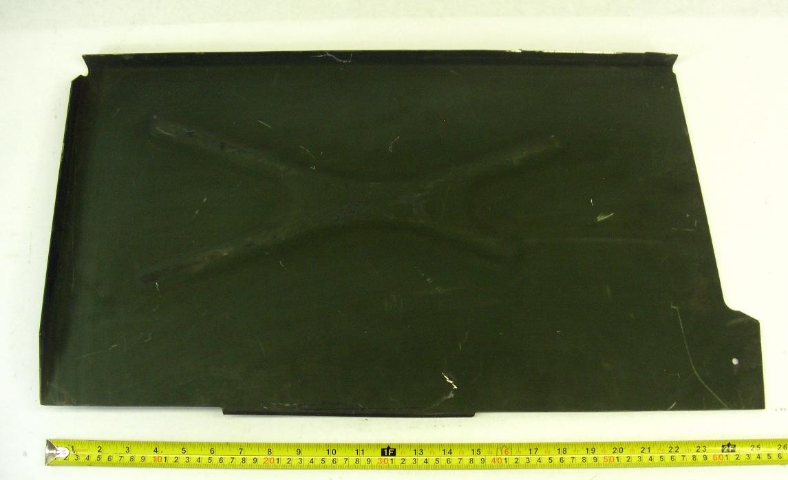 HM-539 | 2510-01-557-7240 Footwell, Vehicular, Passenger Side Rear Footwell Panel (2).JPG