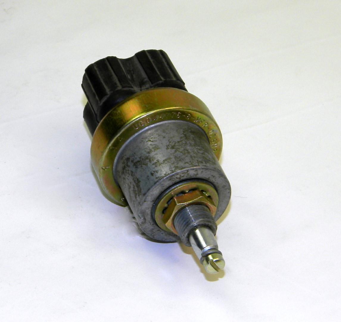 COM-3094 | 5930-00-699-9438 Battery, Power On Off Switch for M35, M54, M809, M939A1A2 Series. NOS.  (1).JPG