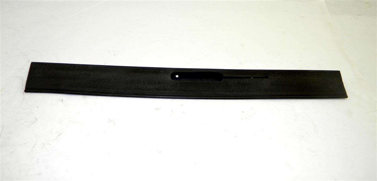 M35A2-373 | 2930-00-752-1983 Rubber Radiator Shield Right Hand for M35A2 Series (5).JPG