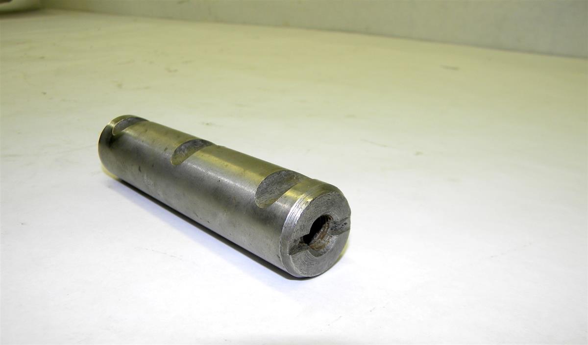M35-406 | 2510-00-752-1826 Leaf Spring Shackle Pin for M35 Series Trucks. NOS (3).JPG