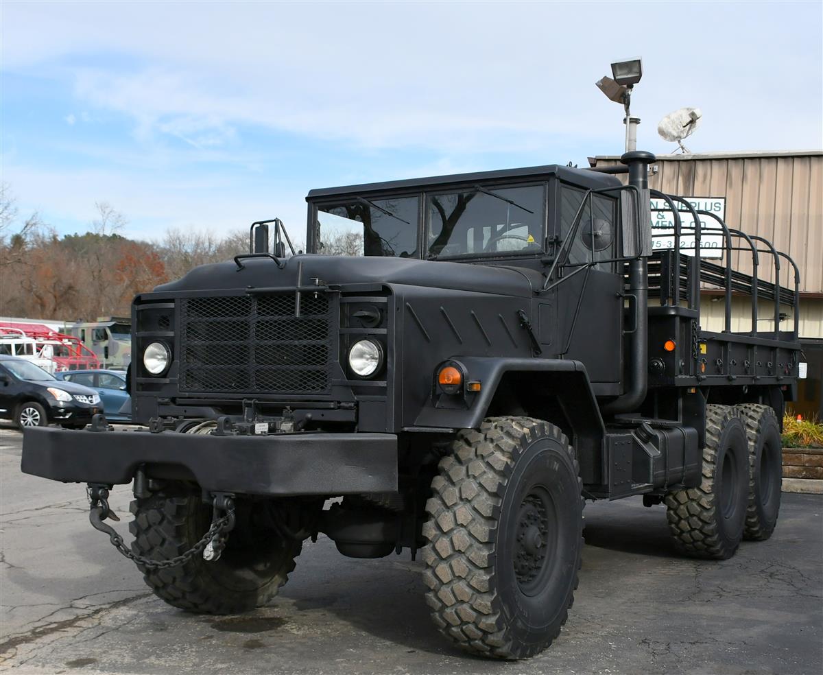 37e00a58-6d7d-4eae-b725-dfaa634c4a21-11212025-cropped-M925A2%20(6)