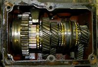 SP-1516 | 2520-00-678-1808 4 Speed Manual Transmission Transfer Case for M151 A1,A2 Jeep quarter Ton. USED (8).JPG