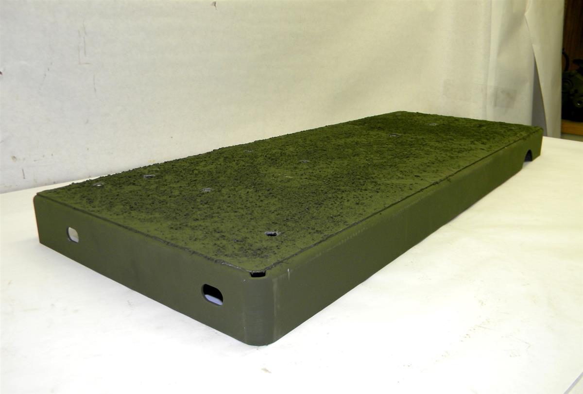 5T-807 | 2590-00-408-4643 Anti Skid Running Board, Left Hand for M809 Series (5).JPG