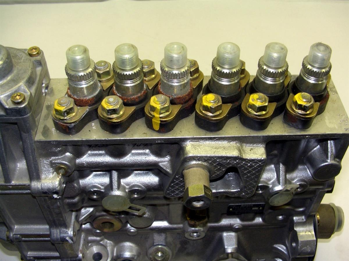 SP-1326 | Bosch Fuel Injection Pump (1).JPG