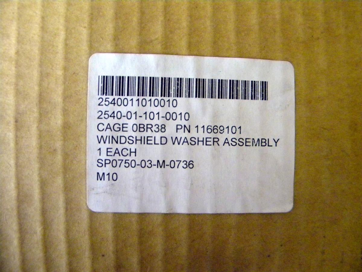COM-5169 | 2540-01-101-0010 Windhsield Washer Bottle and Mouting Bracket for M939 Series and M915 Series. NOS.  (2).JPG