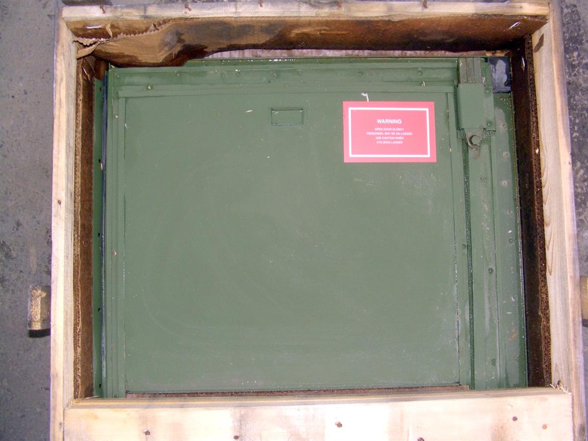 9M-759 | 5670-01-187-3639 Door, Metal, Swinging, Rear Metal Swing Door (5).JPG