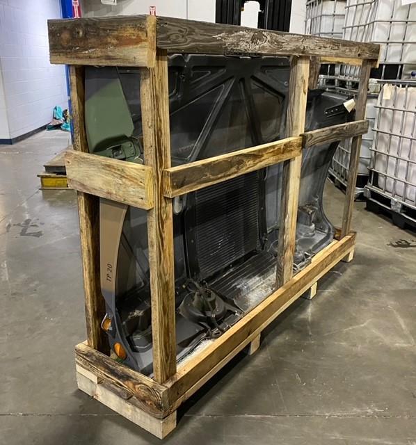 HM-1525 | HMMWV Front Hood  - in Crate (4).jpg