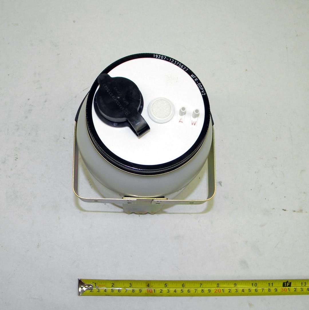 COM-5169 | 2540-01-101-0010 Windhsield Washer Bottle and Mouting Bracket for M939 Series and M915 Series. NOS.  (3).JPG