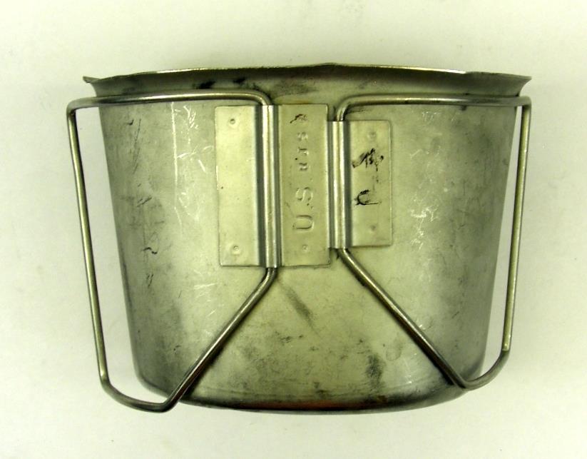 SP-1373 | 8465-00-165-6838 Clip, Water Canteen (3).JPG