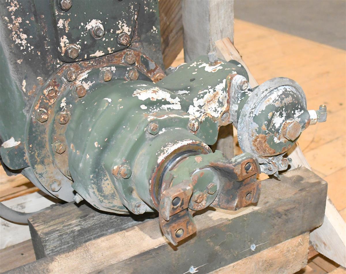 M9-1830 | Transfer Case M916 (2).JPG