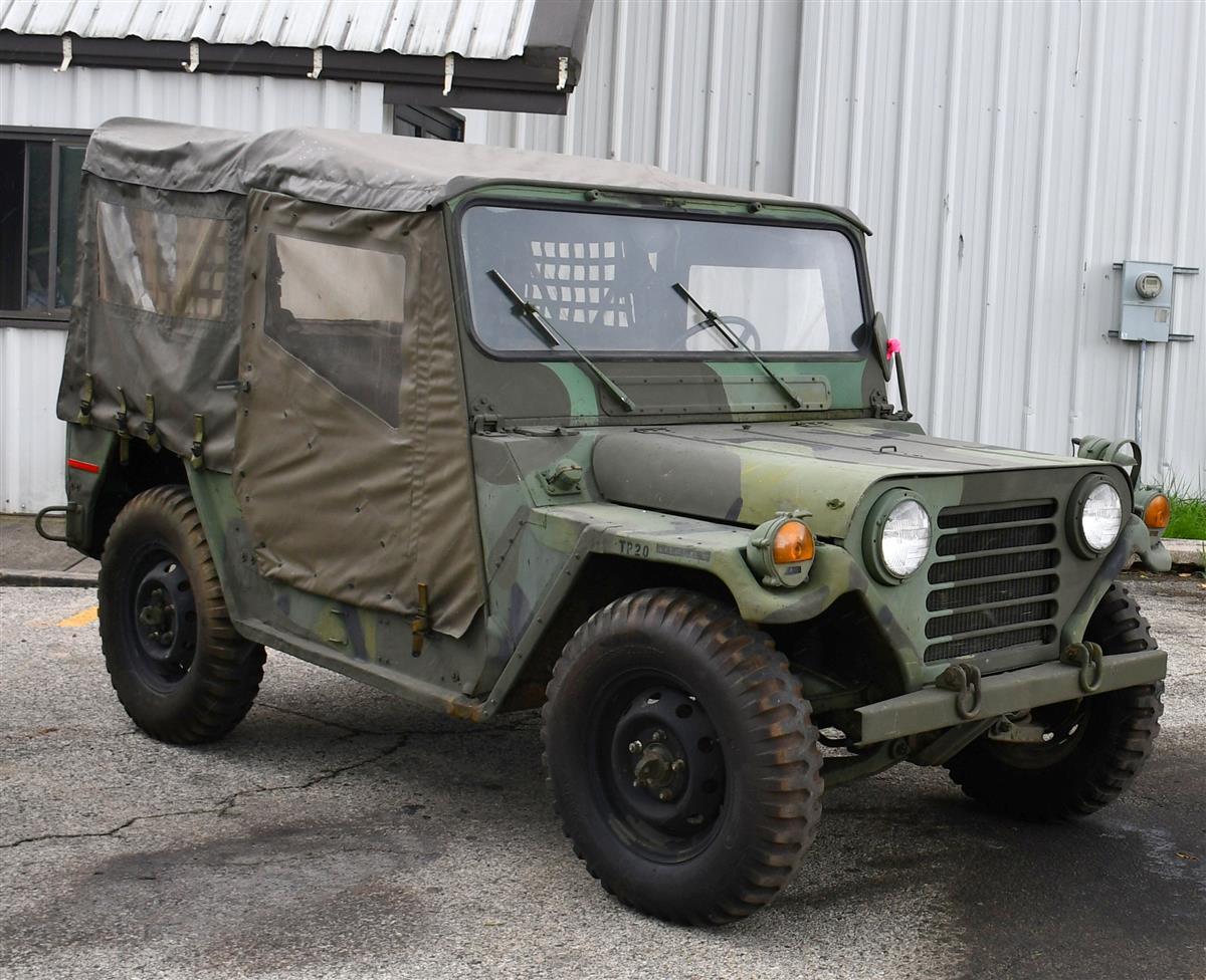 7181c527-781e-4628-bf5a-f4eb24c30360-10152026-cropped-cropped-M151A2%20AM%20General%20Jeep%20MUTT%20with%20M416%20Trailer%204x4%20(2)