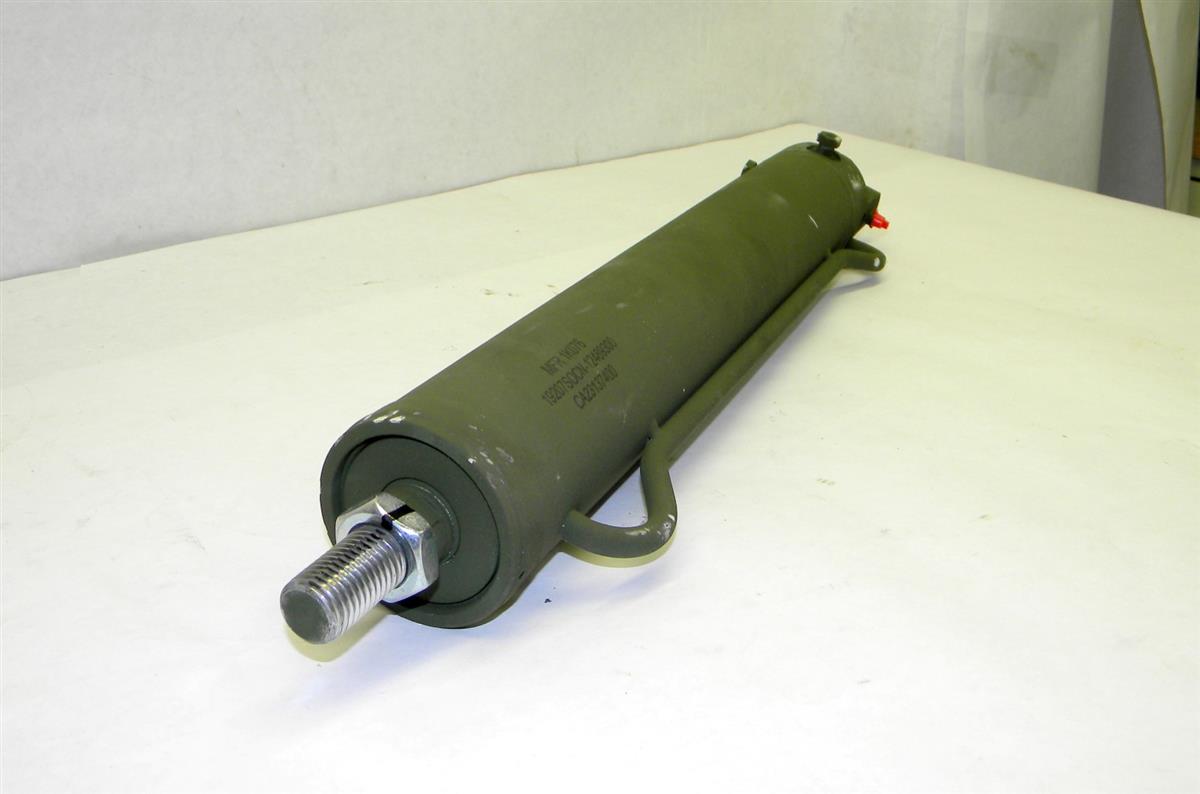 FM-185 | 4130-01-533-2456 Cab Lift Cylider for FMTV Add On Armor COK2. NOS (5).JPG