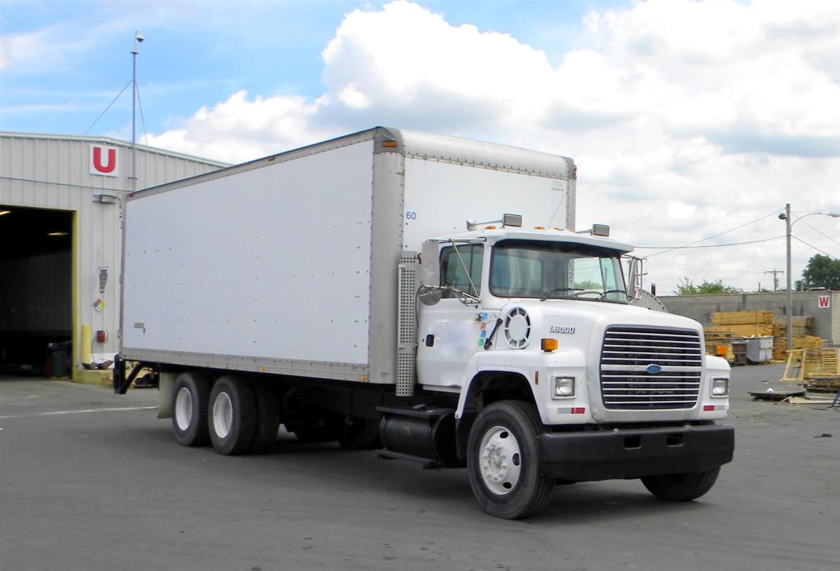 78f94b59-da57-4f05-a0a8-3488ed1206f0-07162018-cropped-Ford%20L9000%2026%20Foot%20Box%20Truck%20(13)