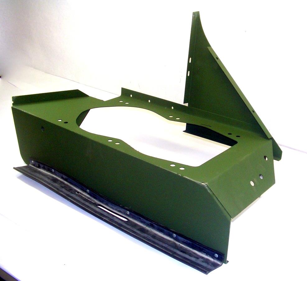 M35-357 | 6220-00-179-9104 Bracket, Headlamp, Right Hand (4).JPG