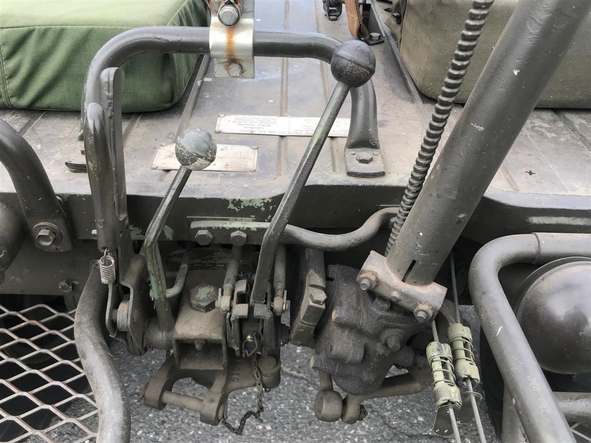 7d3f71fc-7862-4b84-a416-b186639ec5e5-04172020-cropped-1968%20Baifield%20Industries%20M274A5%20Mule%2012%20Ton%204x4%20%20(21)