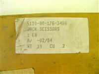 SP-1389 | 5120-00-176-3460 M151 Scissor Hand Jack 1  and a half ton (2).JPG