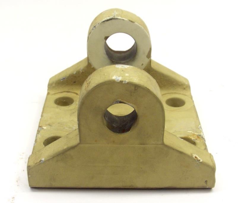 MRAP-129 | 2510-01-540-6542 Hanger, Spring, Vehicle (1).JPG