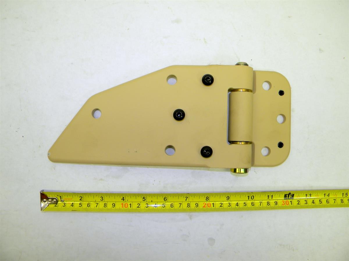 M9-6055 | 2510-01-533-7505 Left Hand Door Hinge for M915, M916, M917 Armored. NOS (3).JPG