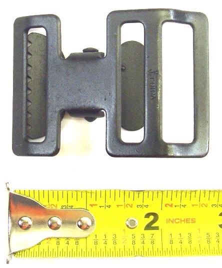 FM-139 | 5340-00-297-6637 soft top spring activated strap buckle FMTV (3).JPG
