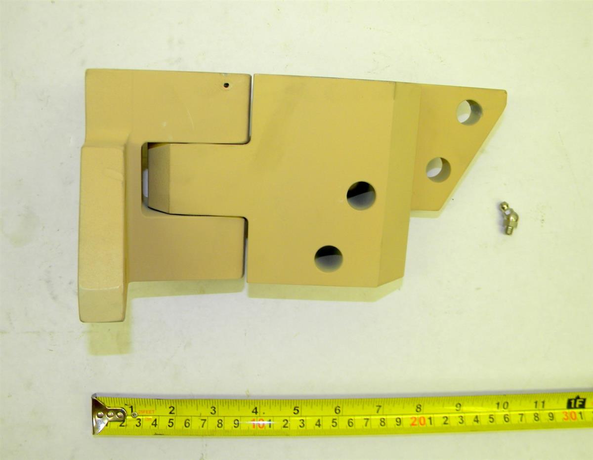 MRAP-157 | 2510-01-569-6384 Upper Door Hinge Assembly for MRAP Caiman Plus. NOS (2).JPG